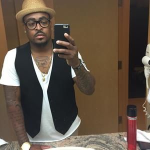 Meet your Posher, Akeem